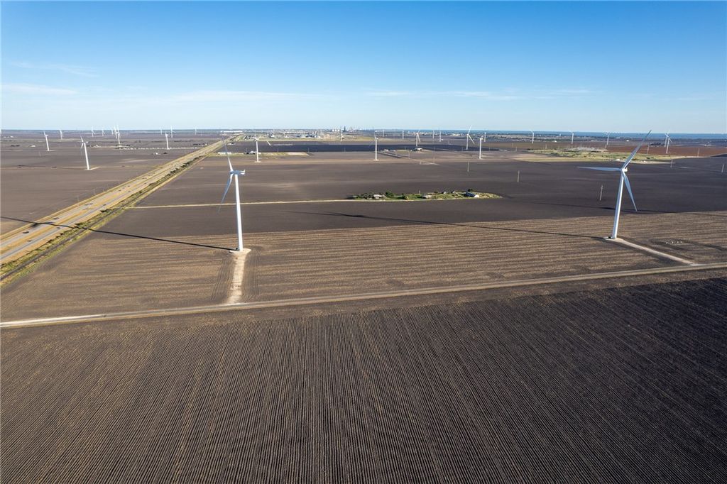 8207 Hwy 181, Taft, TX 78390 — photo 5