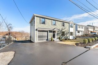 14 Piedmont Ave, Waltham, MA 02451