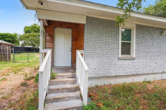 6337 Renwood Drive, Fort Worth, TX 76140