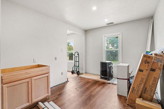 6337 Renwood Drive, Fort Worth, TX 76140