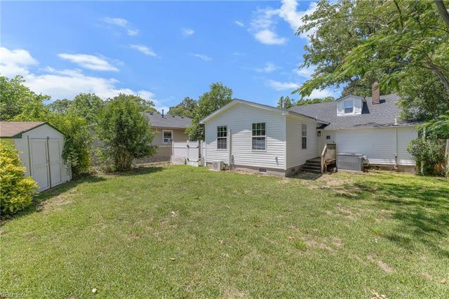 8916 London St ST, Norfolk, VA 23503