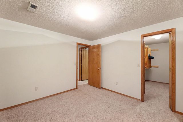 10114 W Jewell St, Wichita, KS 67209