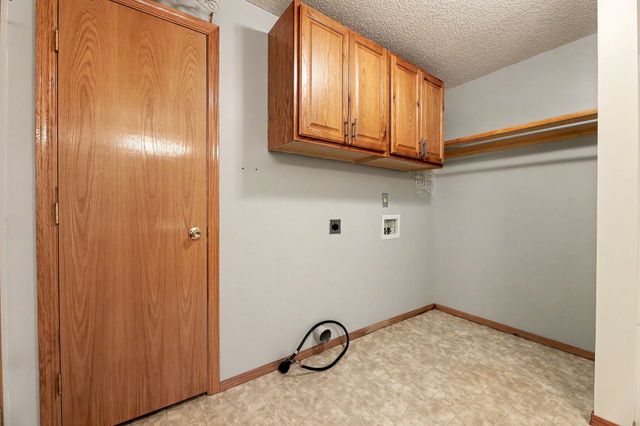 10114 W Jewell St, Wichita, KS 67209