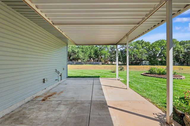 10114 W Jewell St, Wichita, KS 67209
