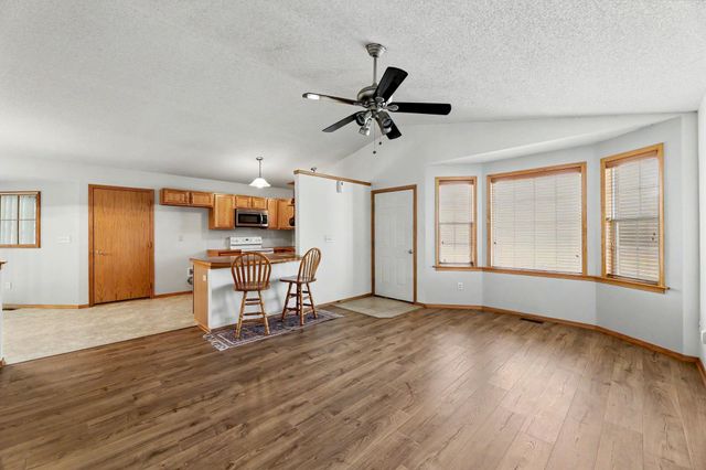 10114 W Jewell St, Wichita, KS 67209