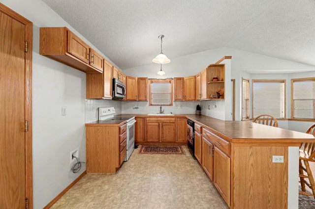 10114 W Jewell St, Wichita, KS 67209