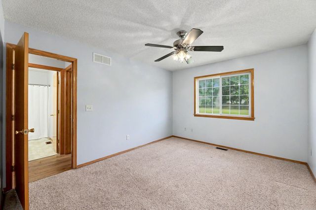 10114 W Jewell St, Wichita, KS 67209
