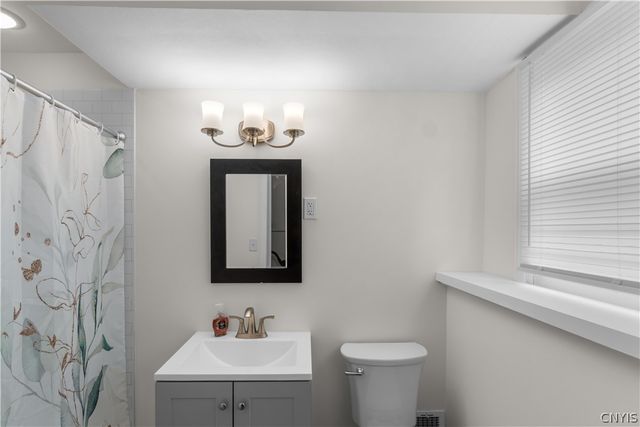 4953 Stillwood Lane, Clay, NY 13088