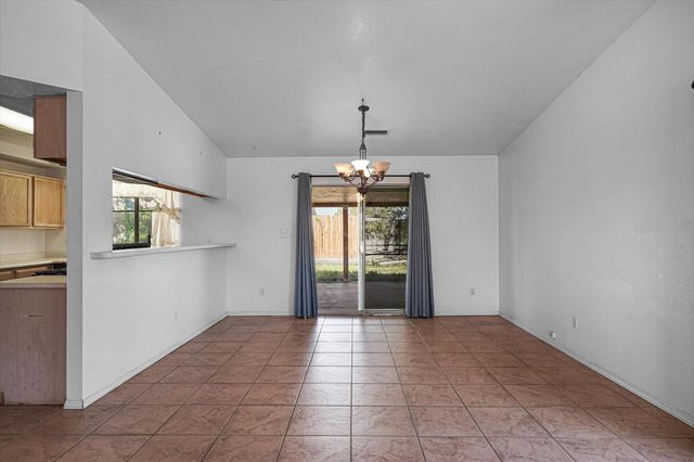 9101 Suncrest Avenue SW, Albuquerque, NM 87121