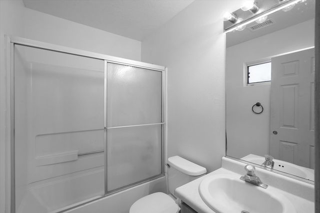 9101 Suncrest Avenue SW, Albuquerque, NM 87121