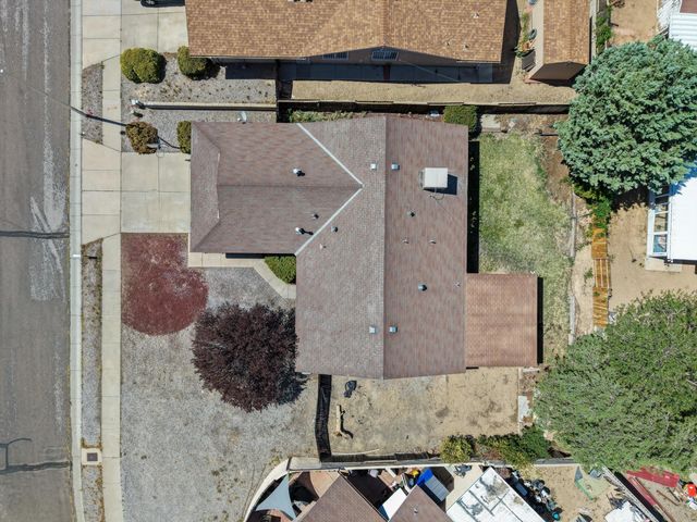 9101 Suncrest Avenue SW, Albuquerque, NM 87121