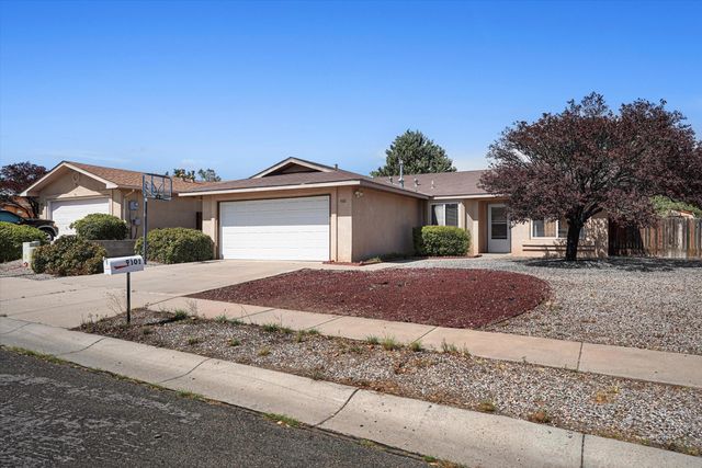 9101 Suncrest Avenue SW, Albuquerque, NM 87121