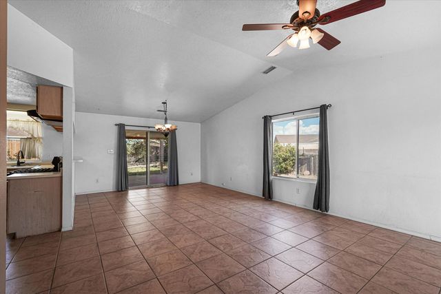 9101 Suncrest Avenue SW, Albuquerque, NM 87121