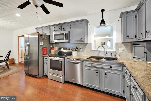 825 S SPRUCE ST, Annville, PA 17003