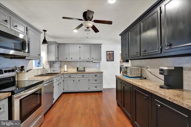 825 S SPRUCE ST, Annville, PA 17003