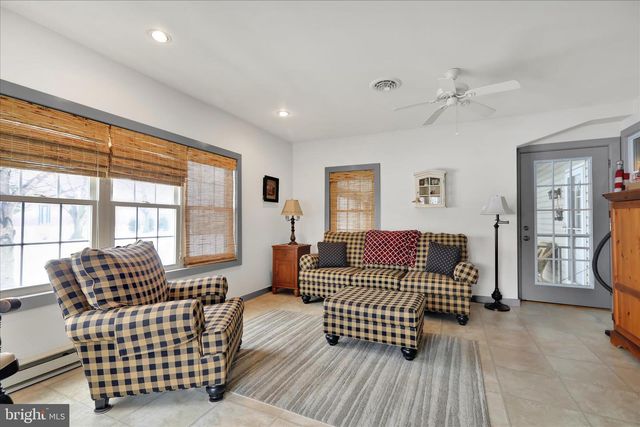 825 S SPRUCE ST, Annville, PA 17003