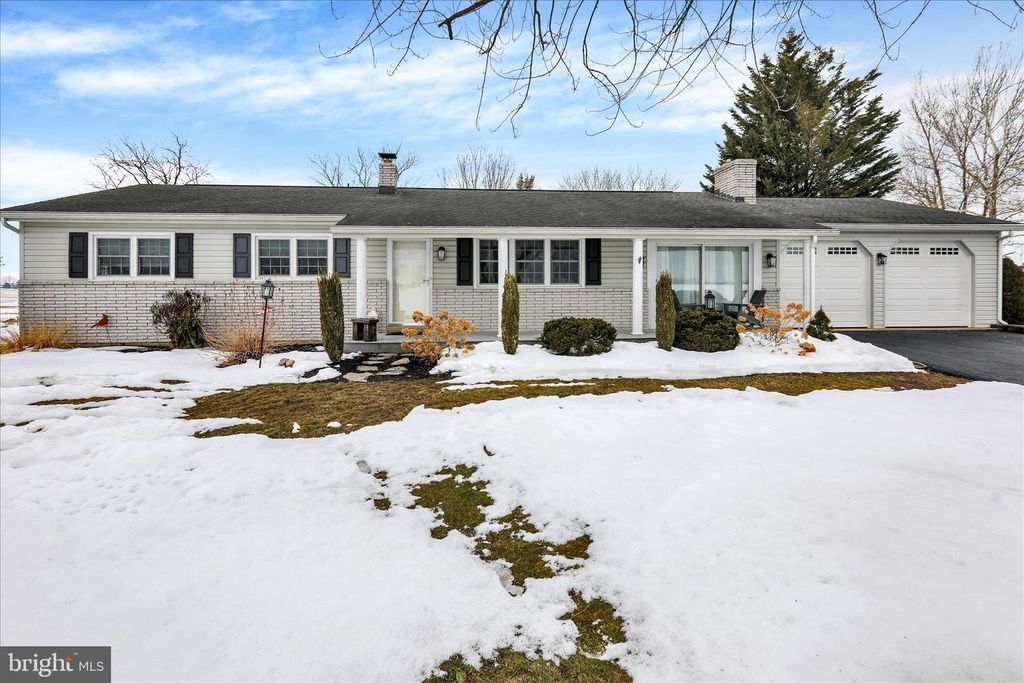 825 S SPRUCE ST, Annville, PA 17003