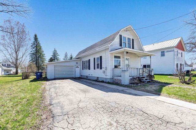 130 SUMMIT STREET, Pulaski, WI 54162