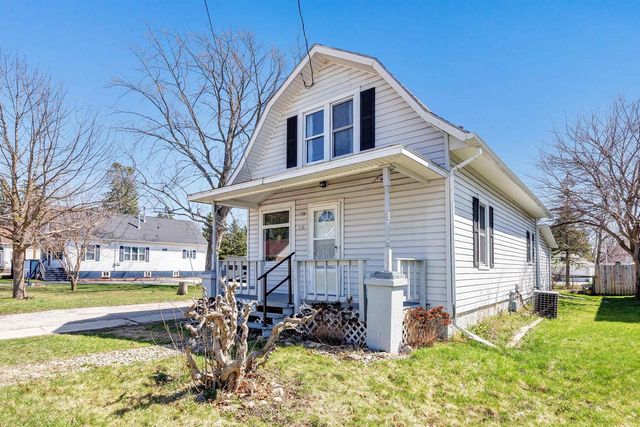 130 SUMMIT STREET, Pulaski, WI 54162