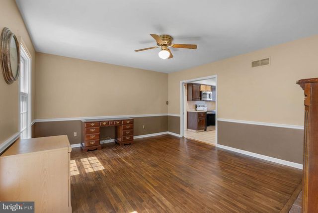 150 CONTINENTAL DR, Phoenixville, PA 19460