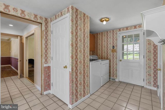 150 CONTINENTAL DR, Phoenixville, PA 19460