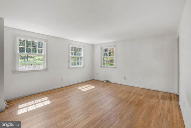 150 CONTINENTAL DR, Phoenixville, PA 19460