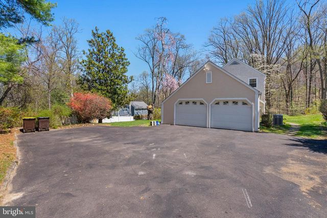 150 CONTINENTAL DR, Phoenixville, PA 19460