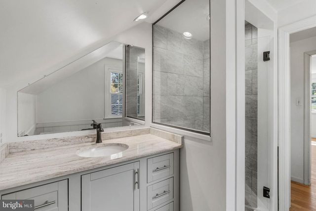 150 CONTINENTAL DR, Phoenixville, PA 19460