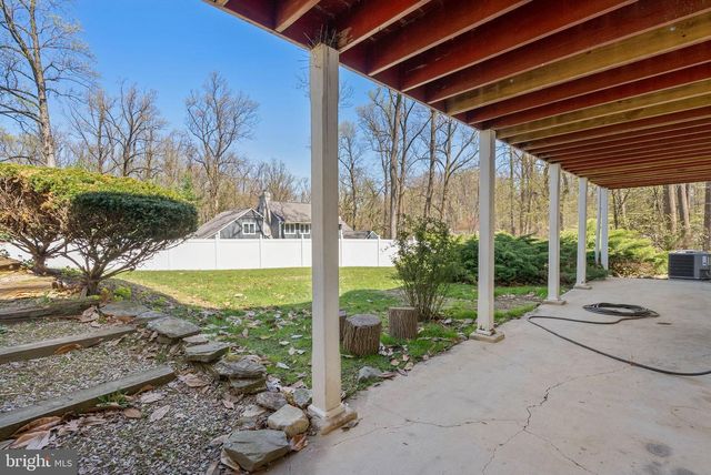 150 CONTINENTAL DR, Phoenixville, PA 19460