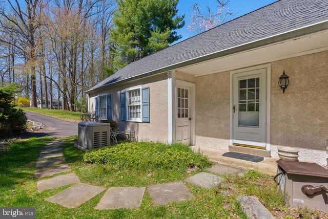 150 CONTINENTAL DR, Phoenixville, PA 19460