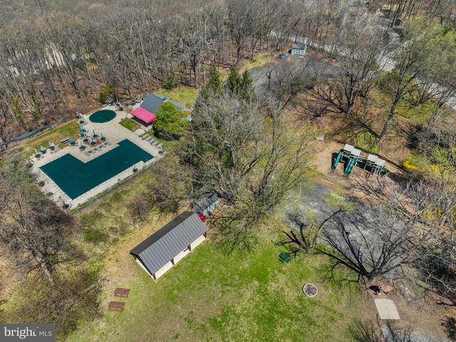 150 CONTINENTAL DR, Phoenixville, PA 19460