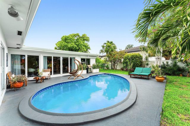5660 Nassau Drive, Boca Raton, FL 33487