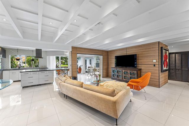 5660 Nassau Drive, Boca Raton, FL 33487