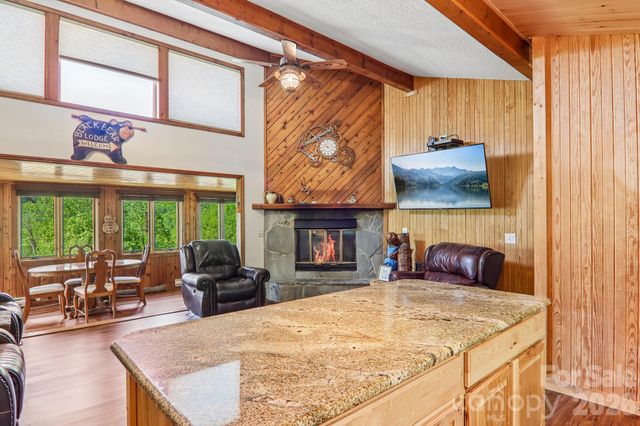 348 Valley Creek Drive, Maggie Valley, NC 28751