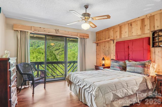 348 Valley Creek Drive, Maggie Valley, NC 28751