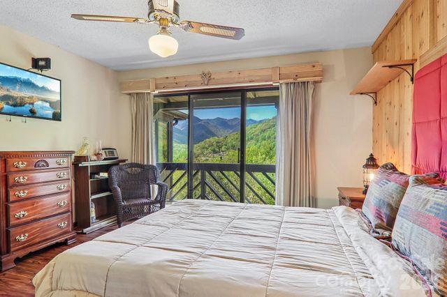 348 Valley Creek Drive, Maggie Valley, NC 28751
