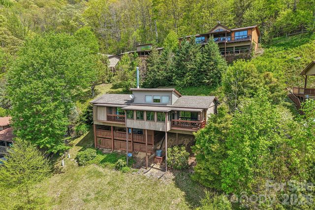 348 Valley Creek Drive, Maggie Valley, NC 28751