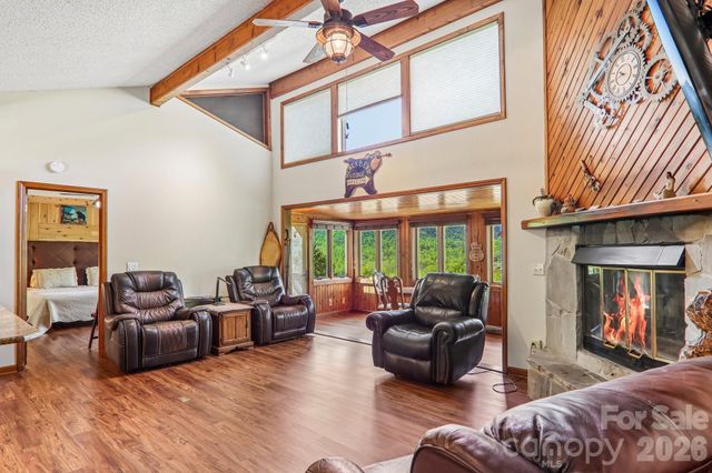 348 Valley Creek Drive, Maggie Valley, NC 28751