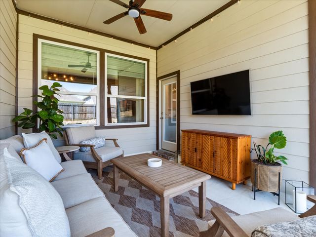 615 Frio Lane, Aubrey, TX 76227