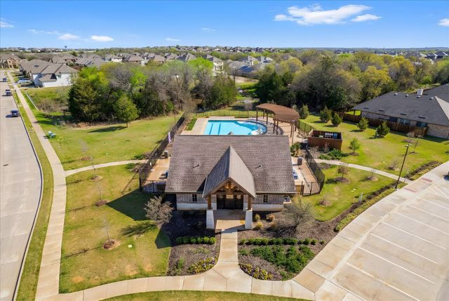 615 Frio Lane, Aubrey, TX 76227