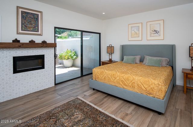 4440 E CAMELBACK Road 28, Phoenix, AZ 85018