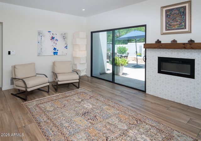4440 E CAMELBACK Road 28, Phoenix, AZ 85018
