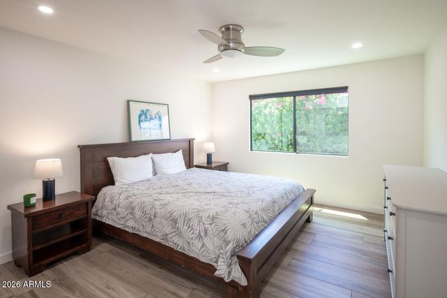 4440 E CAMELBACK Road 28, Phoenix, AZ 85018