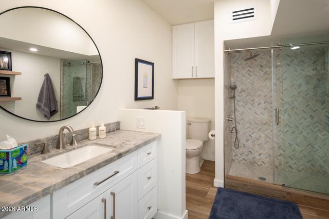 4440 E CAMELBACK Road 28, Phoenix, AZ 85018