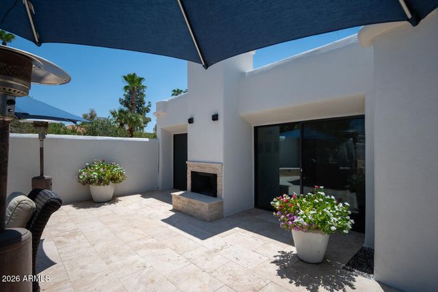 4440 E CAMELBACK Road 28, Phoenix, AZ 85018