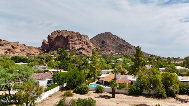 4440 E CAMELBACK Road 28, Phoenix, AZ 85018