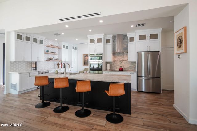 4440 E CAMELBACK Road 28, Phoenix, AZ 85018