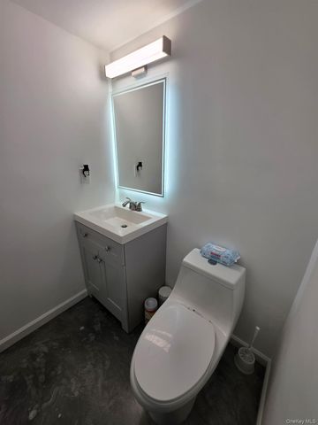 25 Pierces Road 3, Newburgh, NY 12550