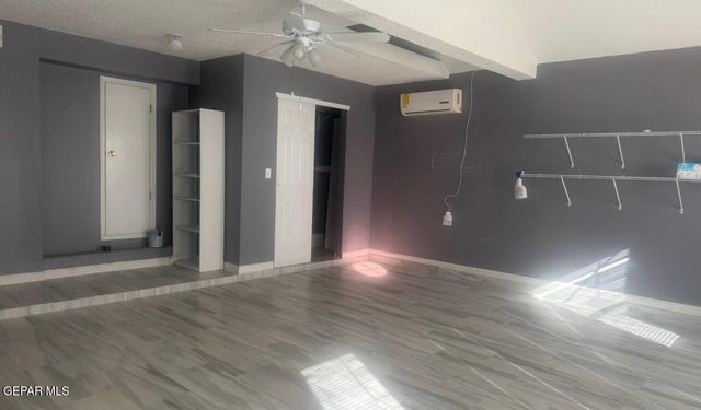 4641 Loma De Indios Lane, El Paso, TX 79934