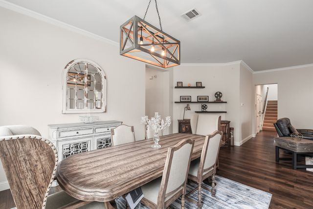 8541 Thorne Drive, Lantana, TX 76226